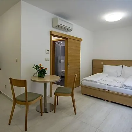 Hotel A Restaurace U Stavaře