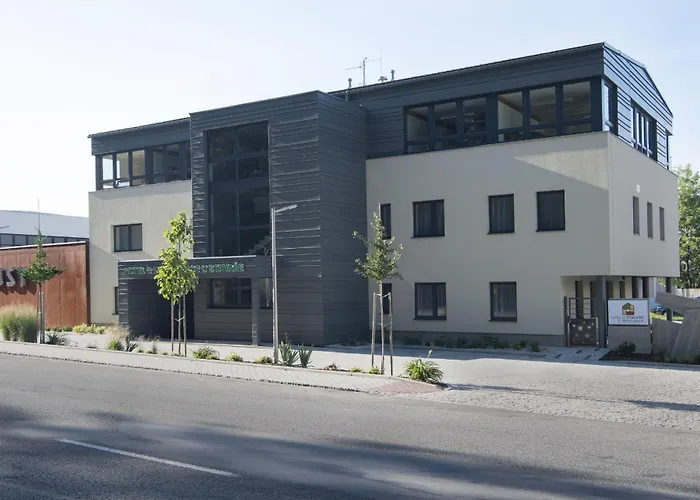 Hotel A Restaurace U Stavare *